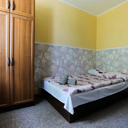 فندق مبيت وإفطار Goscinne Via Steso 3*